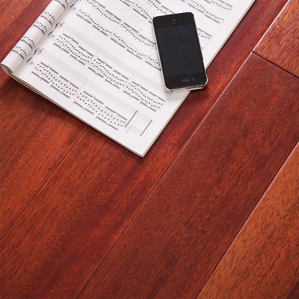 歐派實(shí)木地板