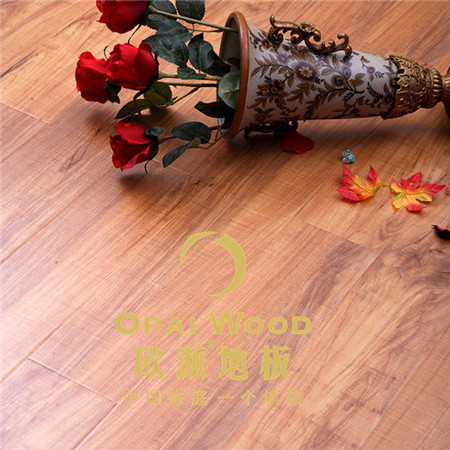 歐派實(shí)木地板